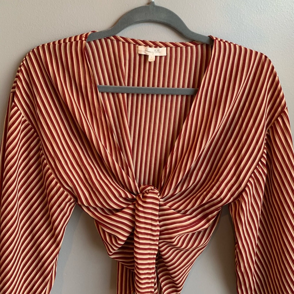 ❣️Striped Wrap Top❣️ - Picture 4 of 4
